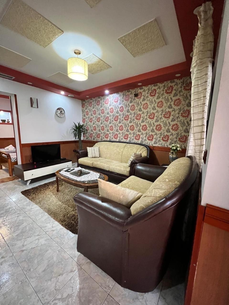 Ajla S Apartamens *